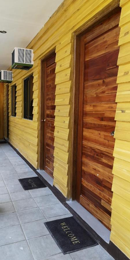 Rain Haven Lodging House Coron Exteriör bild