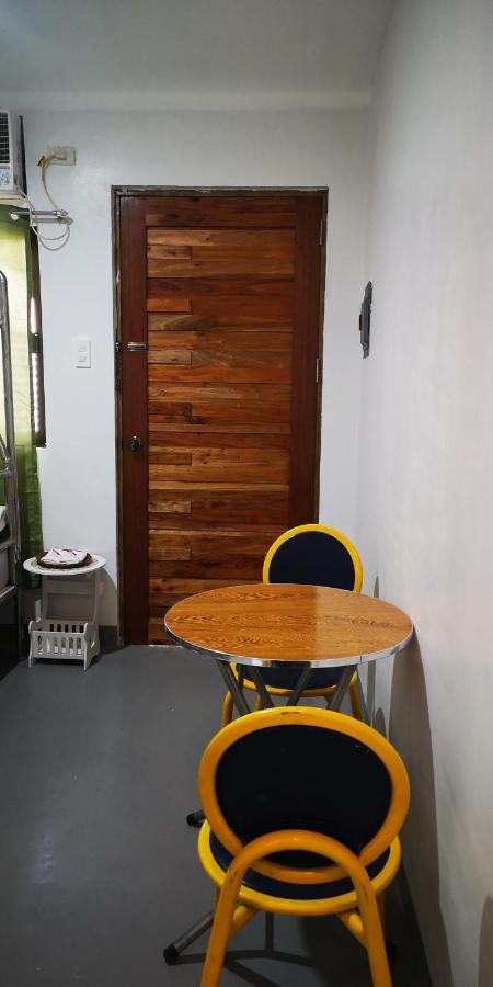 Rain Haven Lodging House Coron Exteriör bild