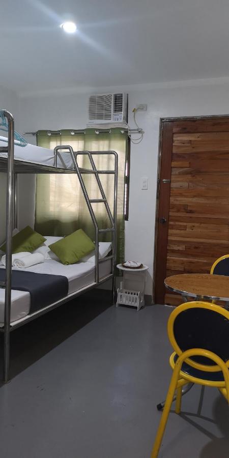 Rain Haven Lodging House Coron Exteriör bild